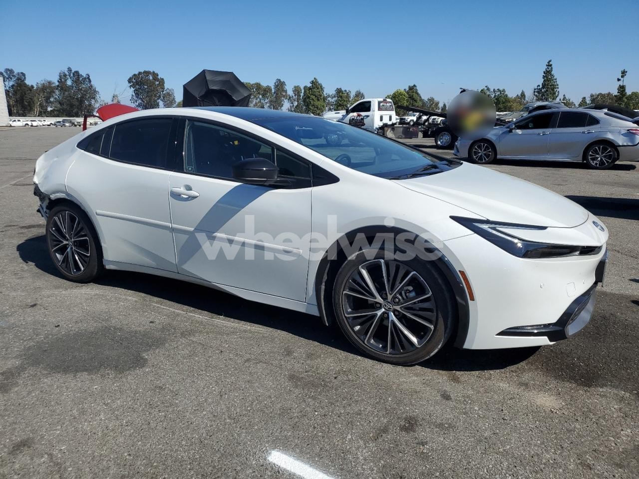 Photo 4 of 2024 TOYOTA PRIUS LE (VIN JTDACAAU8R3020687)