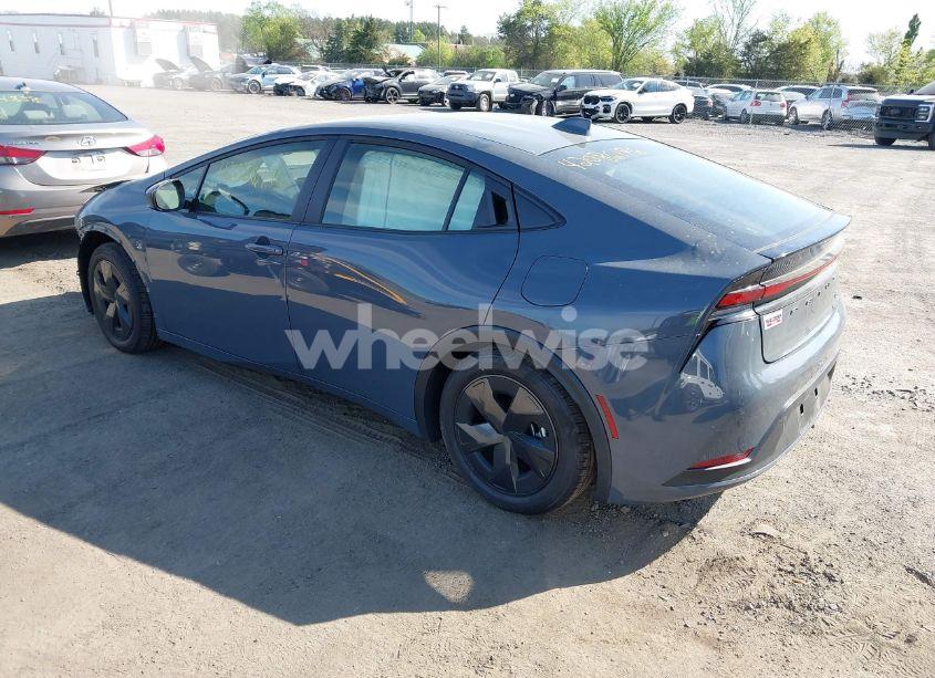 Photo 3 of 2024 Toyota Prius LE (VIN JTDACAAU9R3044514)