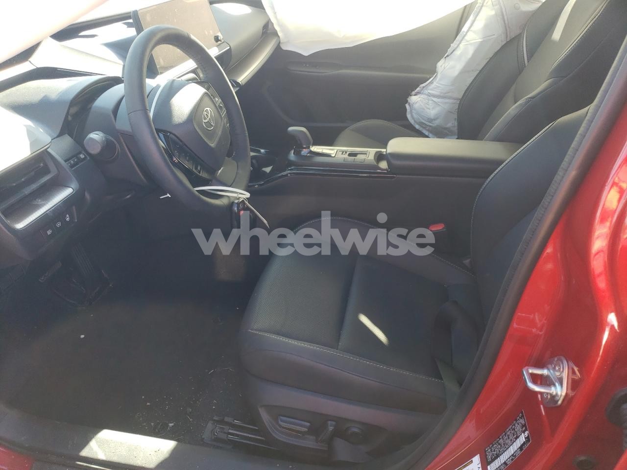 Photo 7 of 2025 TOYOTA PRIUS LE (VIN JTDACAAU9S3060976)