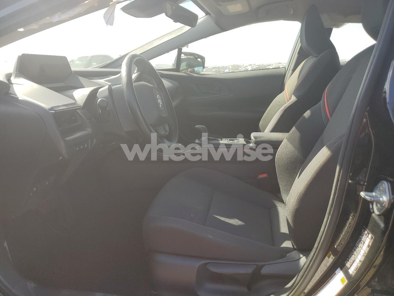 Photo 7 of 2024 TOYOTA PRIUS PRIME SE (VIN JTDACACU0R3036332)