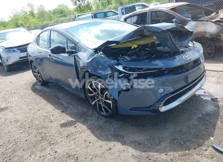 2024 Toyota Prius PRIME XSE (VIN JTDACACU2R3029933) main photo