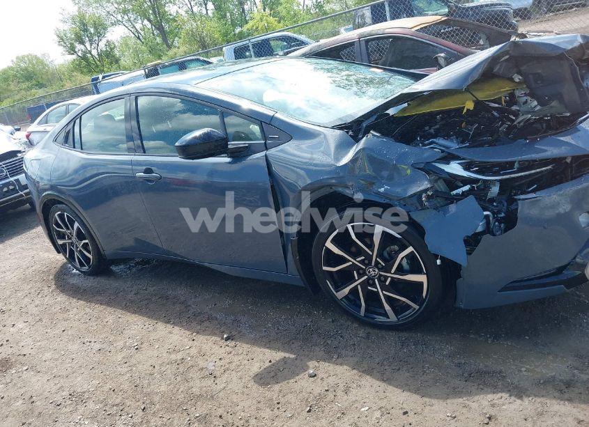 Photo 14 of 2024 Toyota Prius PRIME XSE (VIN JTDACACU2R3029933)