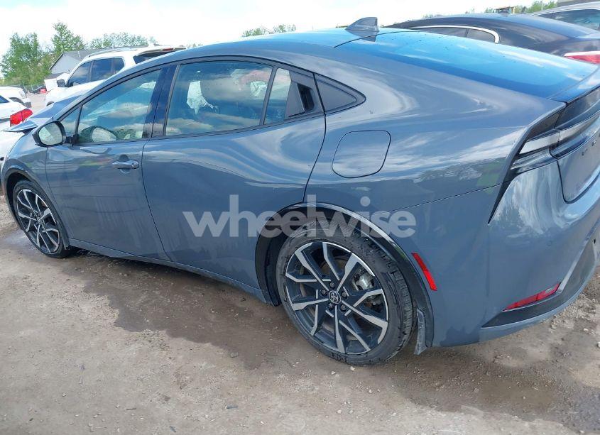 Photo 15 of 2024 Toyota Prius PRIME XSE (VIN JTDACACU2R3029933)