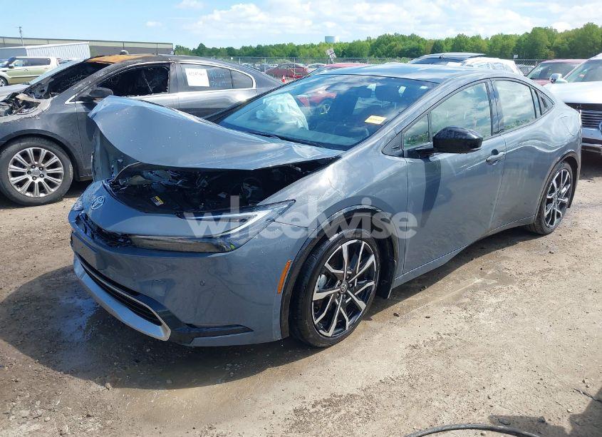 Photo 2 of 2024 Toyota Prius PRIME XSE (VIN JTDACACU2R3029933)