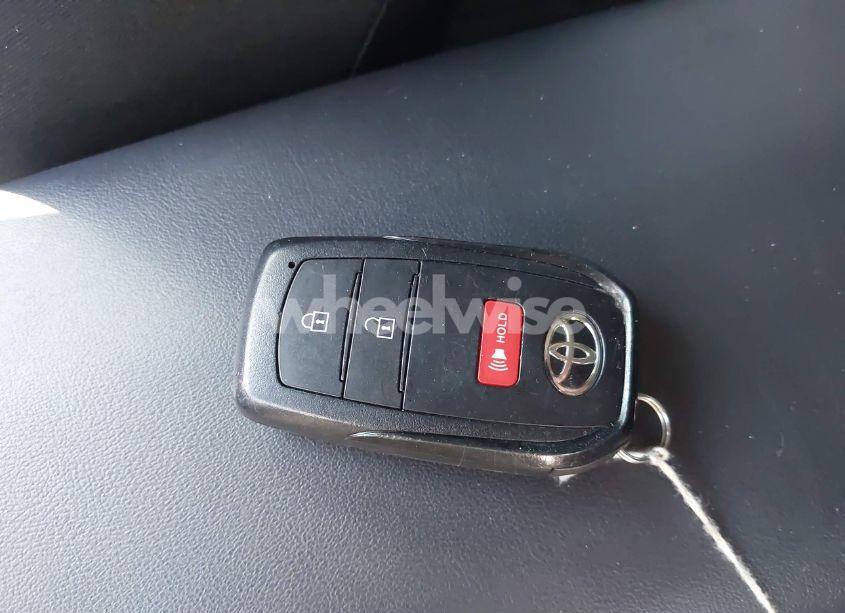 Photo 11 of 2023 Toyota Prius PRIME SE (VIN JTDACACU6P3004353)