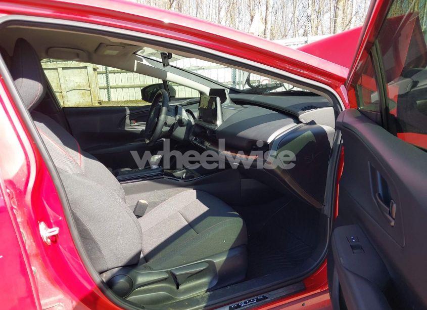 Photo 5 of 2023 Toyota Prius PRIME SE (VIN JTDACACU6P3004353)