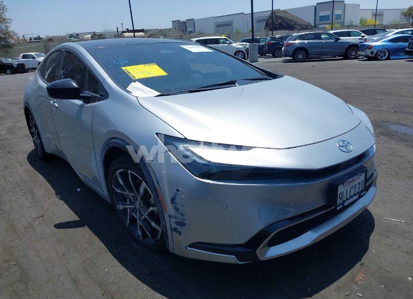 2024 Toyota Prius PRIME XSE (VIN JTDACACU8R3020136) main photo