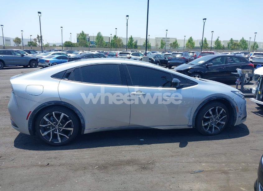 Photo 13 of 2024 Toyota Prius PRIME XSE (VIN JTDACACU8R3020136)