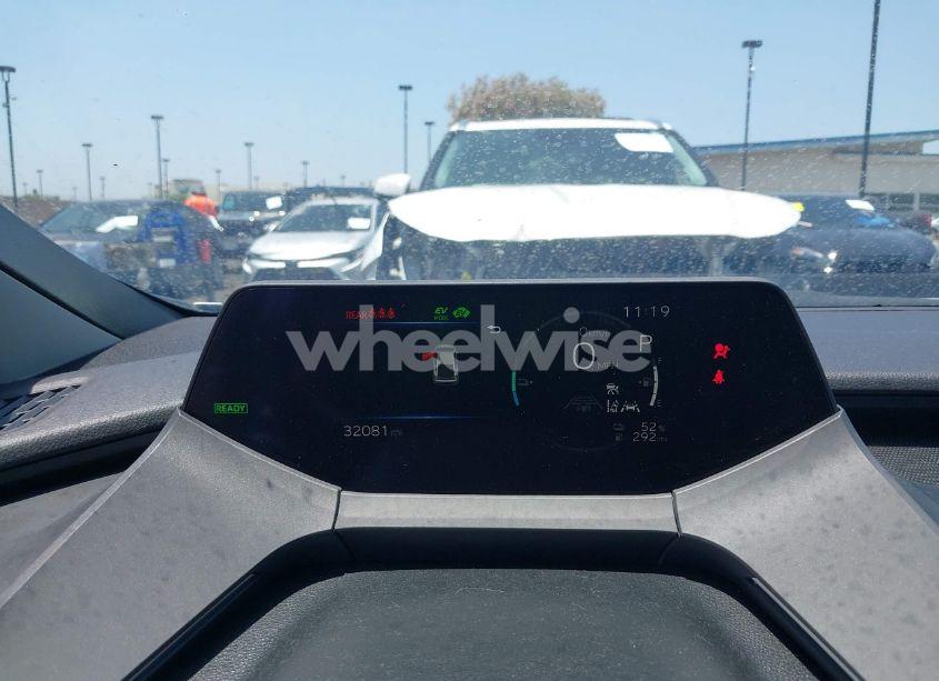 Photo 15 of 2024 Toyota Prius PRIME XSE (VIN JTDACACU8R3020136)