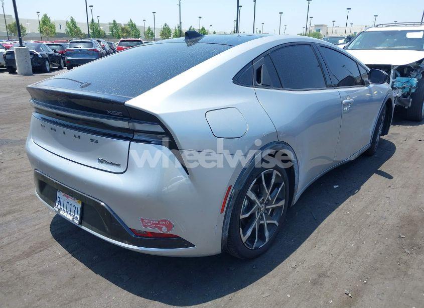 Photo 4 of 2024 Toyota Prius PRIME XSE (VIN JTDACACU8R3020136)