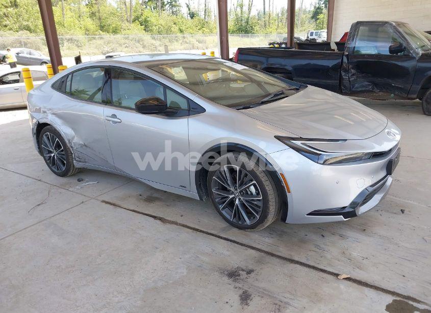 2025 Toyota Prius LIMITED AWD-E (VIN JTDADABU2S3026888) main photo