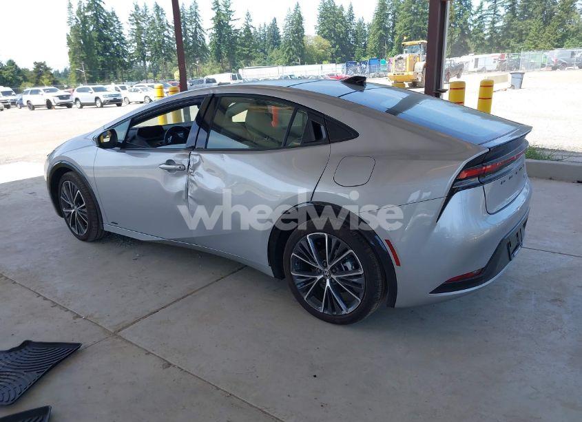 Photo 3 of 2025 Toyota Prius LIMITED AWD-E (VIN JTDADABU2S3026888)