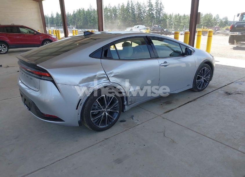 Photo 4 of 2025 Toyota Prius LIMITED AWD-E (VIN JTDADABU2S3026888)