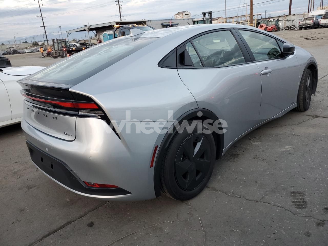 Photo 3 of 2024 TOYOTA PRIUS LE (VIN JTDADABU6R3009294)