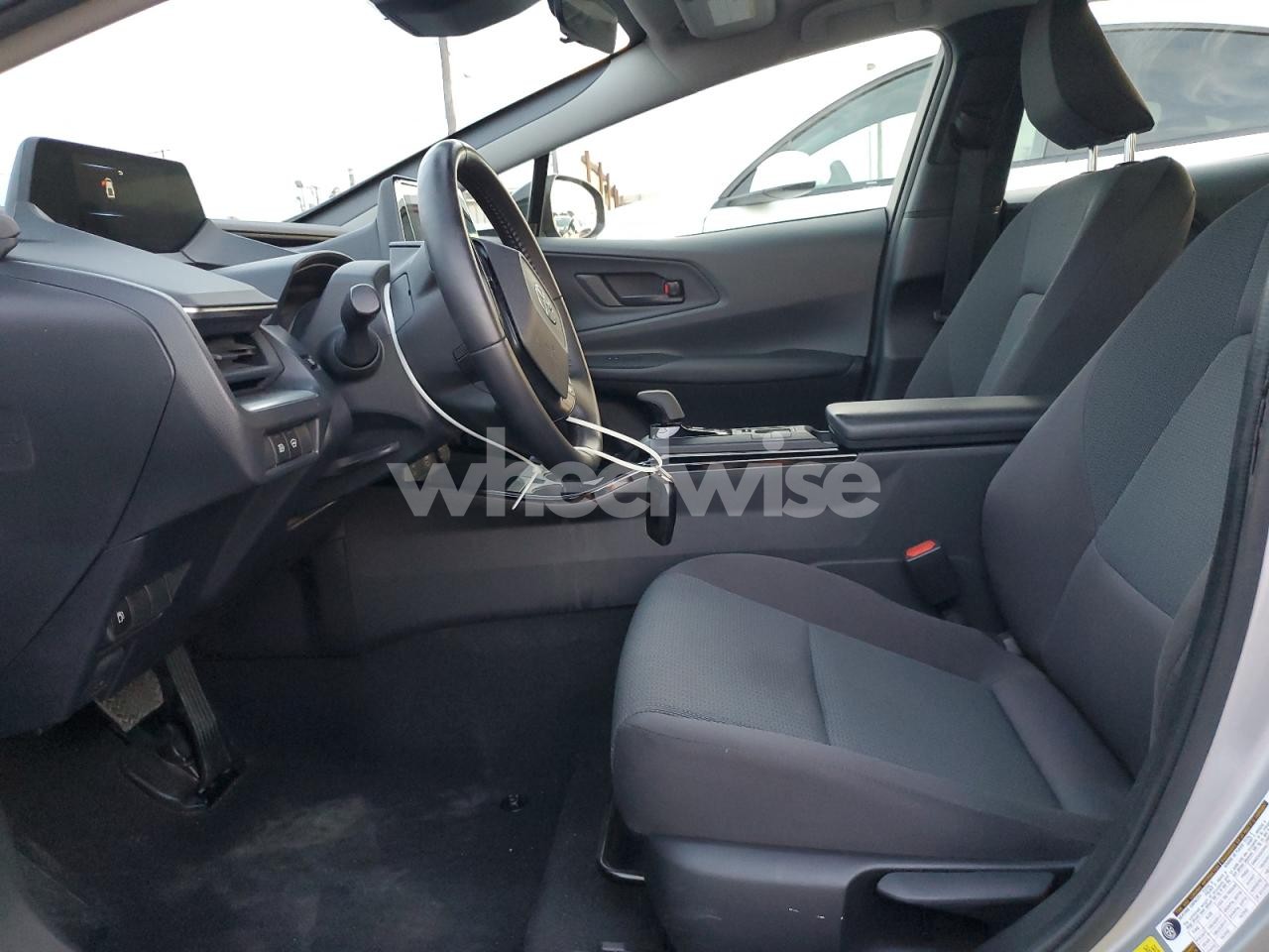 Photo 7 of 2024 TOYOTA PRIUS LE (VIN JTDADABU6R3009294)