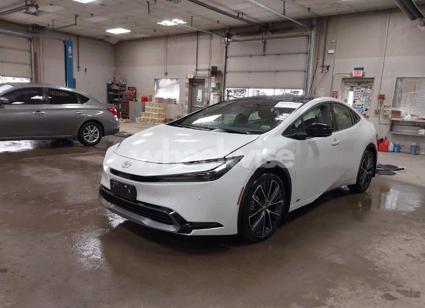 Photo 2 of 2024 Toyota Prius LIMITED AWD-E (VIN JTDADABU6R3024846)
