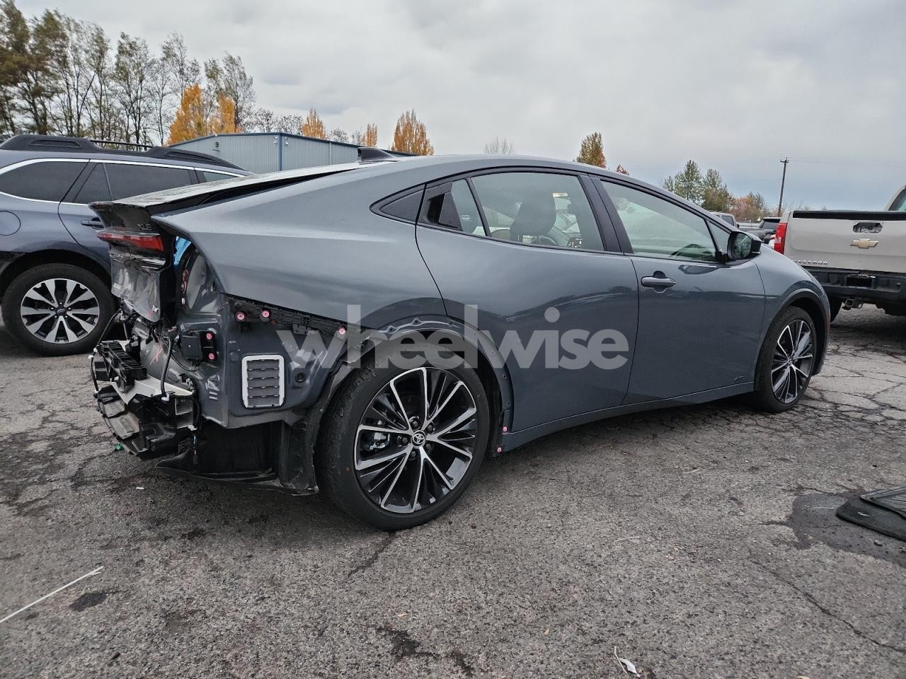 Photo 3 of 2024 TOYOTA PRIUS LE (VIN JTDADABU7R3012348)