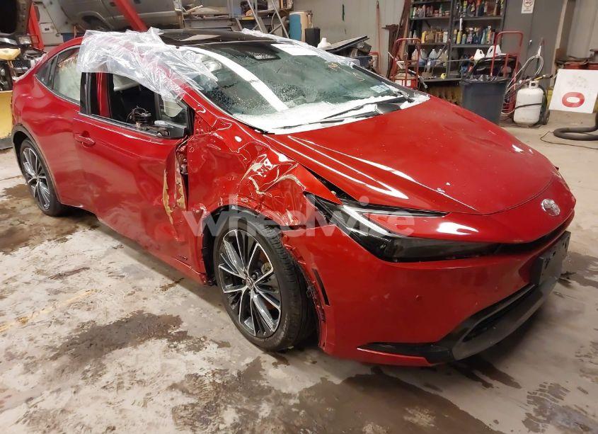 2024 Toyota Prius XLE AWD-E (VIN JTDADABU8R3013976) main photo