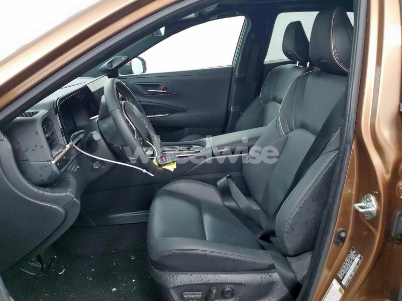 2025 TOYOTA CROWN PLATINUM (VIN JTDAFAAF0S3011092) main photo