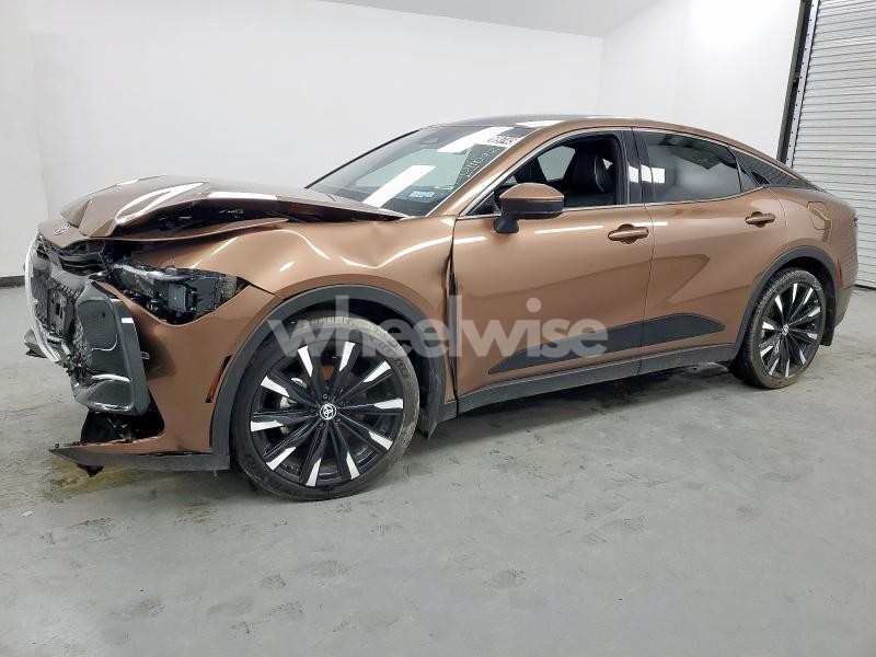 Photo 3 of 2025 TOYOTA CROWN PLATINUM (VIN JTDAFAAF0S3011092)