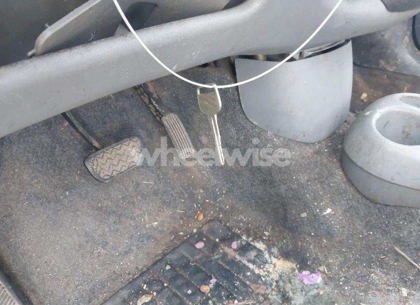 Photo 11 of 2000 Toyota Echo N/A (VIN JTDAT1232Y0064982)