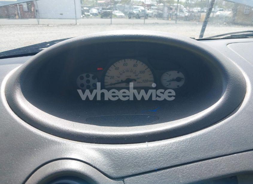 Photo 7 of 2000 Toyota Echo N/A (VIN JTDAT1232Y0064982)