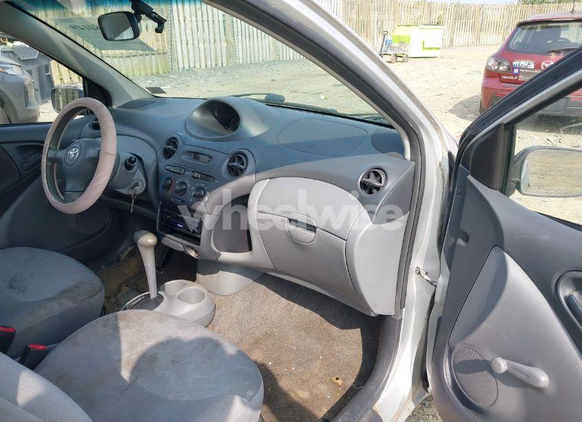 Photo 5 of 2003 Toyota Echo (VIN JTDAT123X30266297)