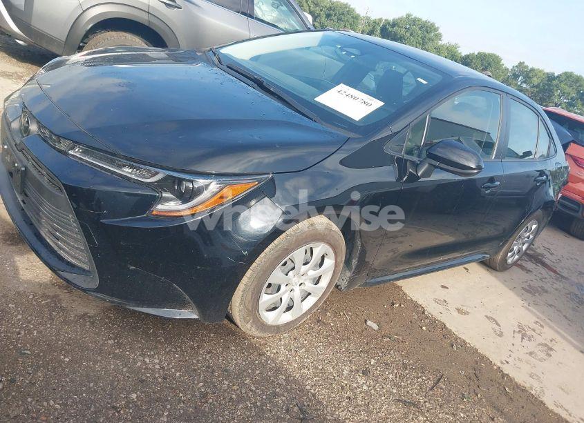 Photo 2 of 2023 Toyota Corolla LE (VIN JTDB4MEE0P3009976)