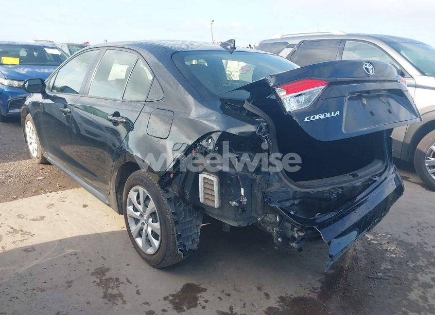 Photo 3 of 2023 Toyota Corolla LE (VIN JTDB4MEE0P3009976)