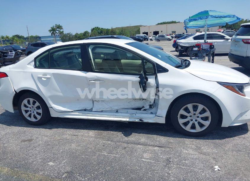 Photo 6 of 2024 Toyota Corolla LE (VIN JTDB4MEE1RJ016918)