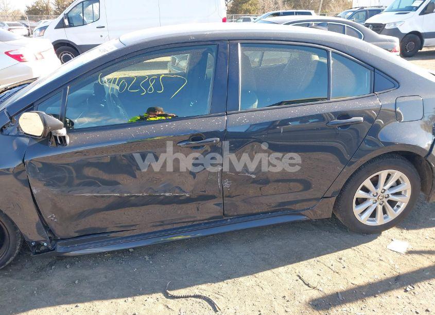 Photo 6 of 2024 Toyota Corolla LE (VIN JTDB4MEE2R3021436)