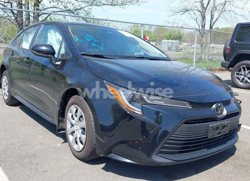 2024 Toyota Corolla LE (VIN JTDB4MEE2R3021601) main photo