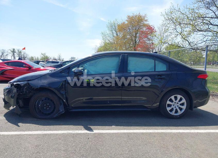 Photo 14 of 2024 Toyota Corolla LE (VIN JTDB4MEE2R3021601)