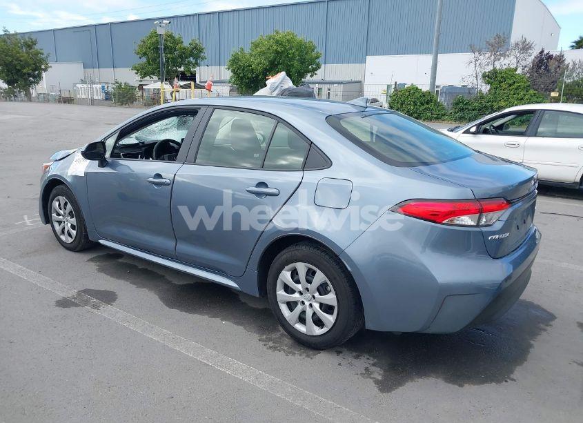 Photo 3 of 2024 Toyota Corolla LE (VIN JTDB4MEE2RJ015924)