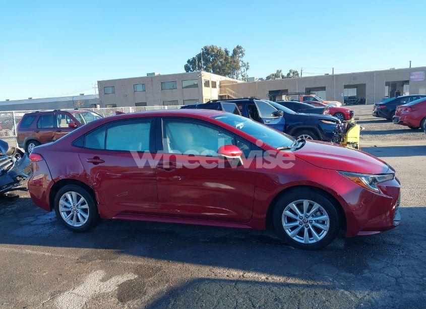 Photo 13 of 2024 Toyota Corolla LE (VIN JTDB4MEE4RJ016623)