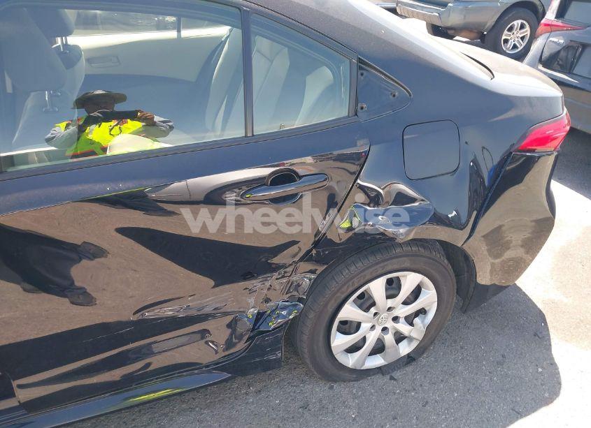 Photo 6 of 2023 Toyota Corolla LE (VIN JTDB4MEE5P3005454)