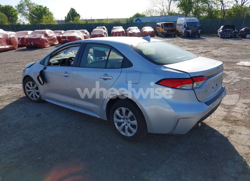 Photo 3 of 2023 Toyota Corolla LE (VIN JTDB4MEE6P3013370)