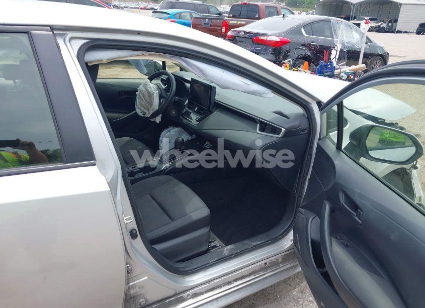 Photo 5 of 2023 Toyota Corolla LE (VIN JTDB4MEE7P3009182)