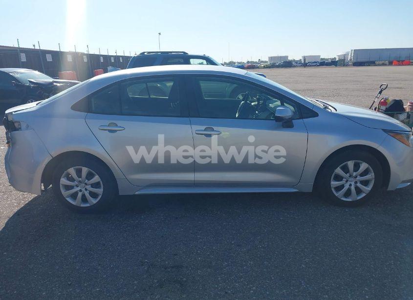 Photo 13 of 2024 Toyota Corolla LE (VIN JTDB4MEE7R3020783)