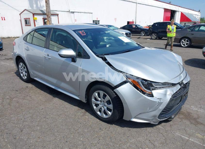 2023 Toyota Corolla LE (VIN JTDB4MEE9P3005960) main photo