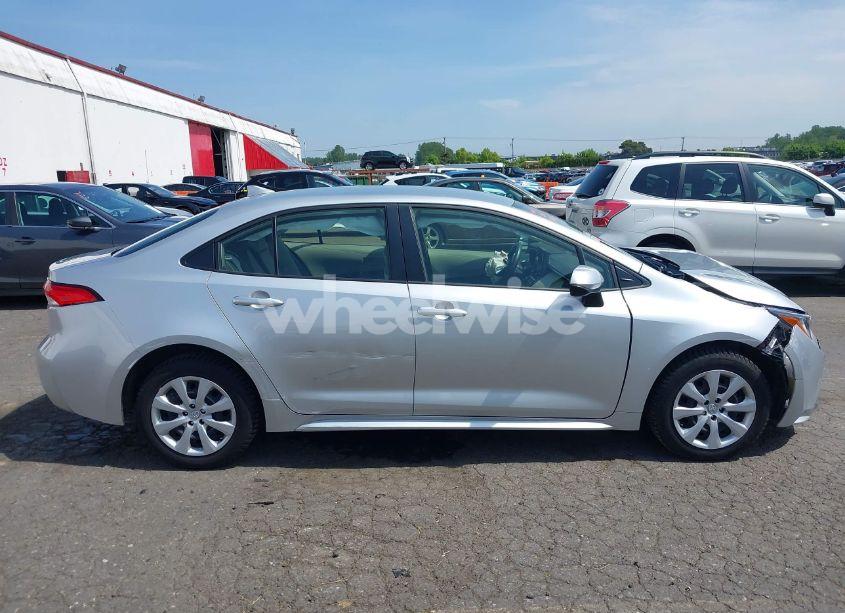 Photo 13 of 2023 Toyota Corolla LE (VIN JTDB4MEE9P3005960)