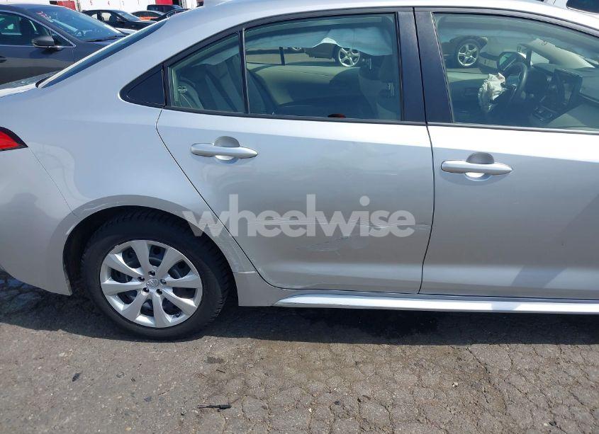 Photo 17 of 2023 Toyota Corolla LE (VIN JTDB4MEE9P3005960)