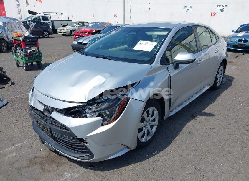Photo 6 of 2023 Toyota Corolla LE (VIN JTDB4MEE9P3005960)