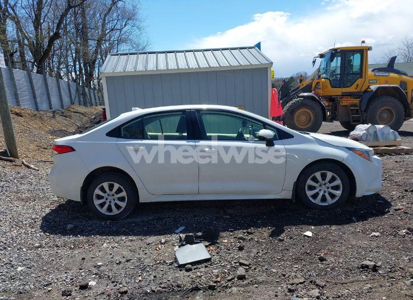 Photo 14 of 2023 Toyota Corolla LE (VIN JTDB4MEE9P3014383)