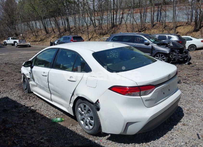 Photo 3 of 2023 Toyota Corolla LE (VIN JTDB4MEE9P3014383)