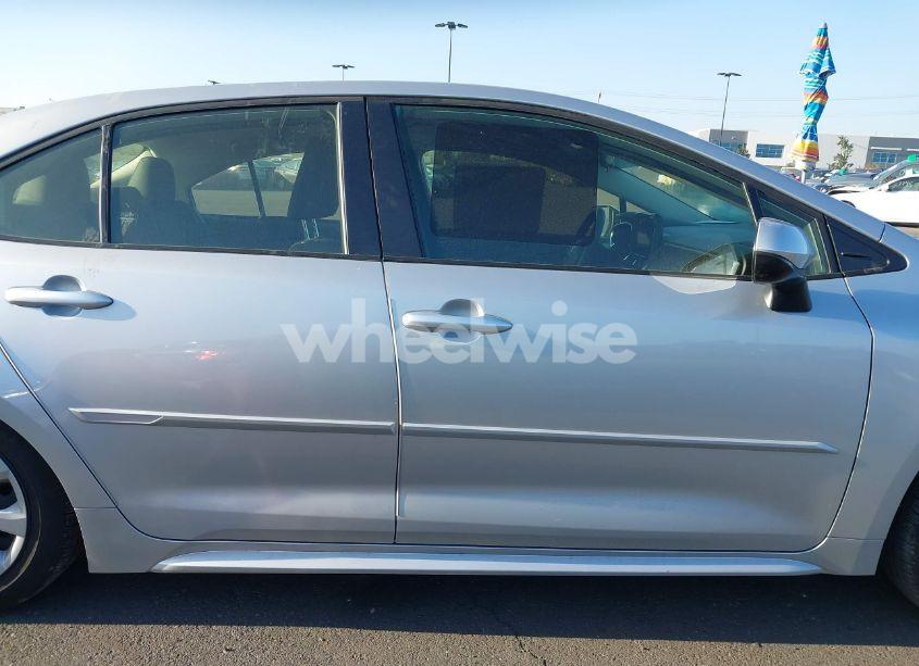 Photo 14 of 2023 Toyota Corolla LE (VIN JTDB4MEEXPJ008992)