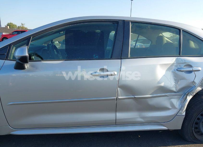 Photo 15 of 2023 Toyota Corolla LE (VIN JTDB4MEEXPJ008992)