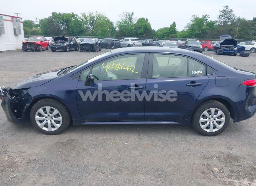 Photo 14 of 2024 Toyota Corolla HYBRID LE (VIN JTDBCMFE0RJ016586)