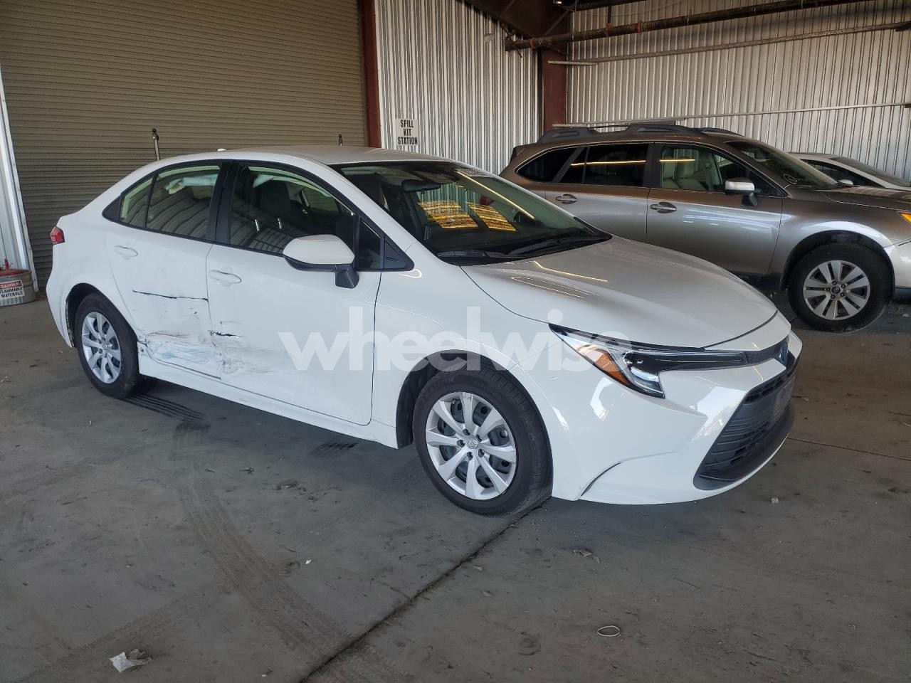 Photo 4 of 2024 TOYOTA COROLLA LE (VIN JTDBCMFE1R3047463)