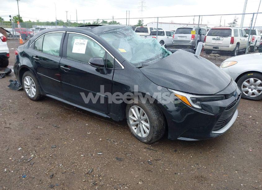 2024 Toyota Corolla HYBRID XLE (VIN JTDBCMFE1RJ021022) main photo